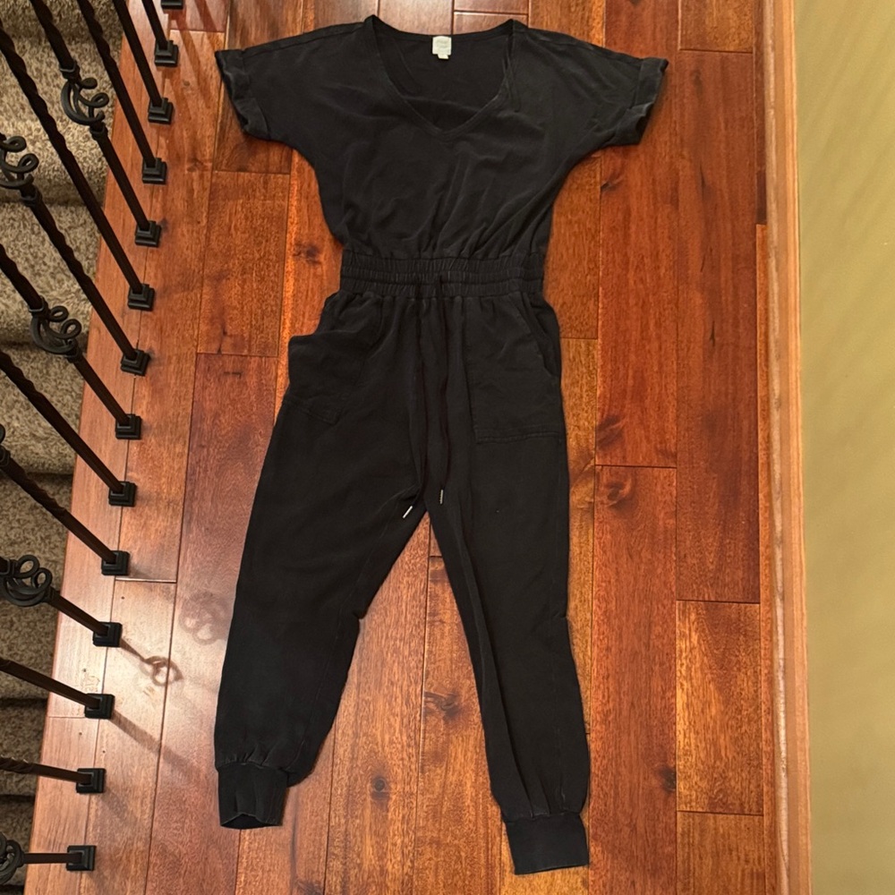 Everyday Black V-Neck Drawstring Jumpsuit
